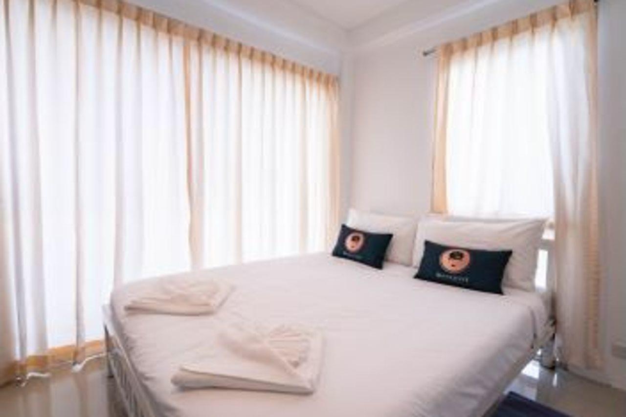 Roomquest Bangkok Sukhumvit 50 Exterior foto